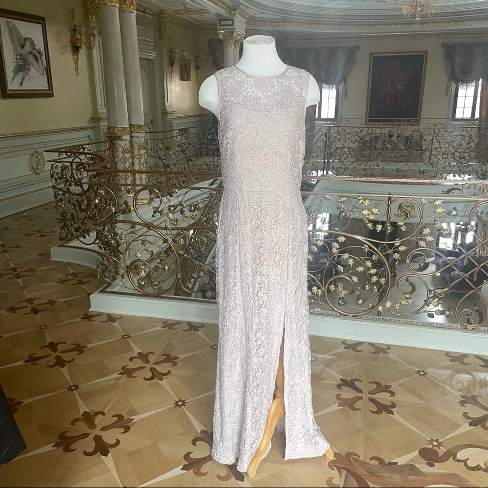Lauren Ralph Lauren Evening Gown size 12 Lace Open Back Front Slit Beige